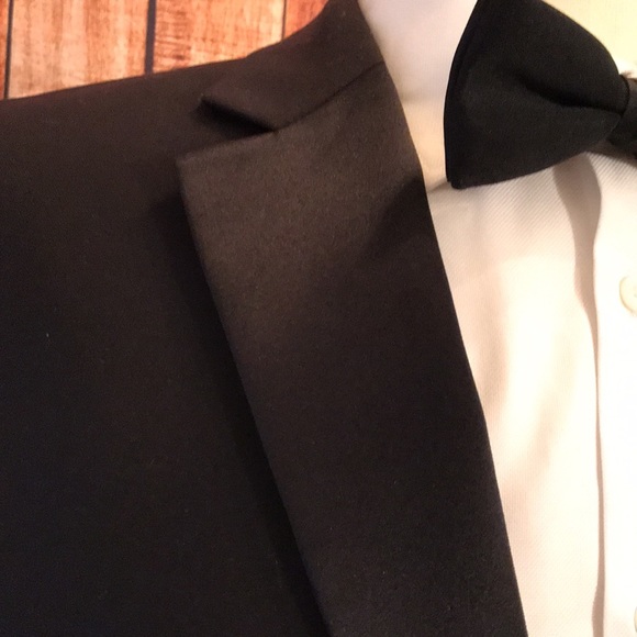 Pronto Uomo Tuxedo Coat - Picture 5 of 17